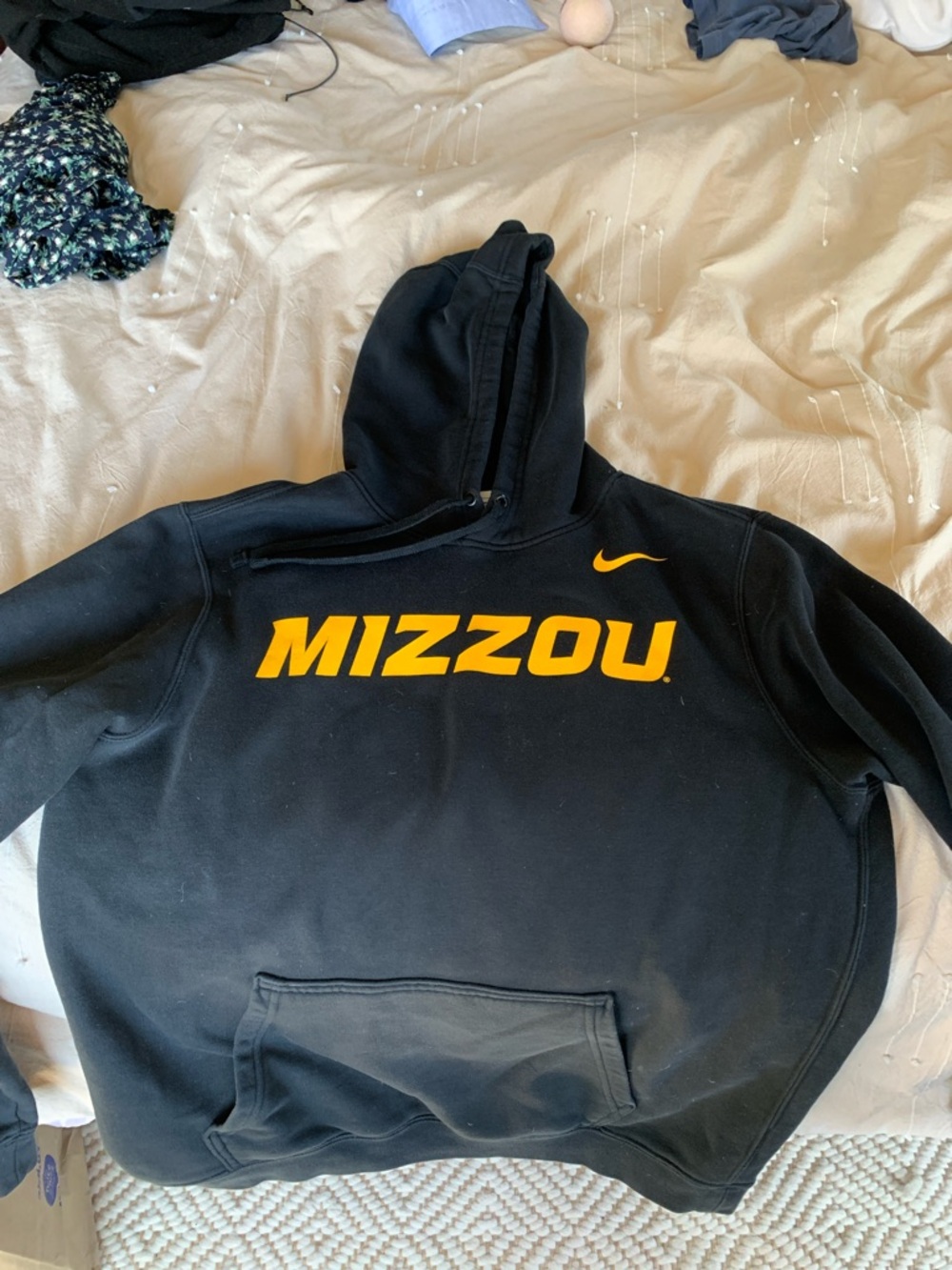 Nike Black & Yellow Mizzou Crewneck Hoodie
